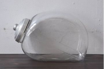 アンティーク雑貨　昭和レトロな古い蓋付きアンティーク猫瓶(ガラス瓶)(2)