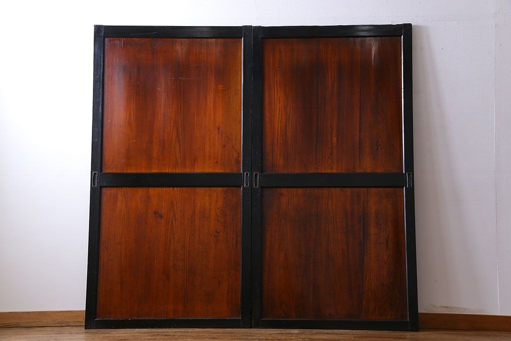 和製アンティーク　艶やかな風合いが魅力的な帯戸(板戸、引き戸、建具)2枚セット