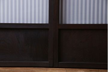 和製アンティーク　深みのある色合いが美しいモダンなガラス入り格子戸(引き戸、建具)4枚セット