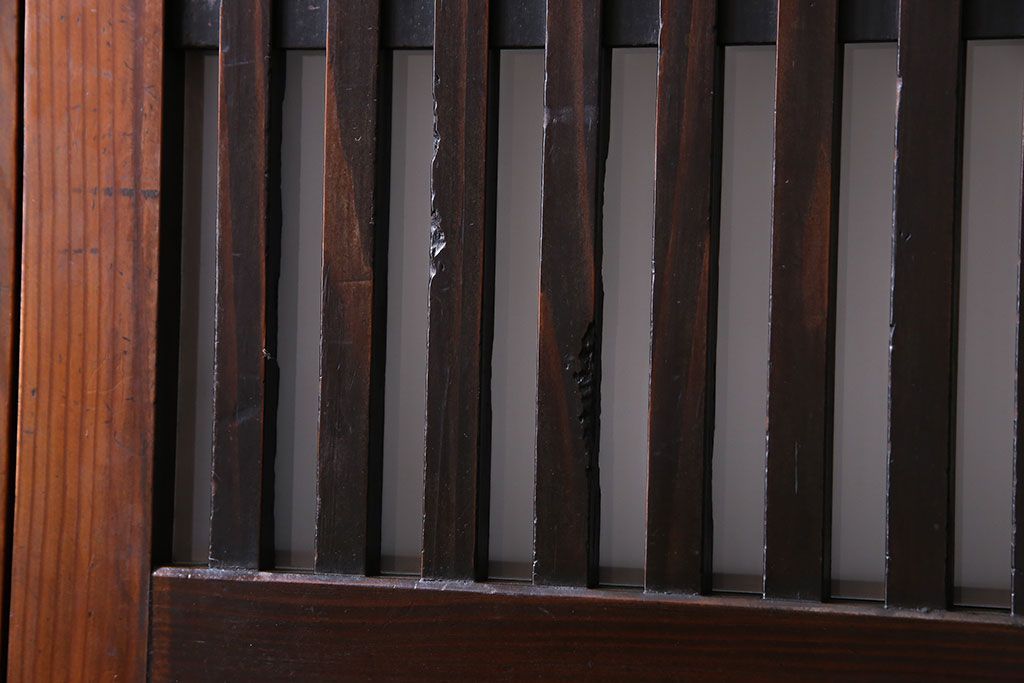 和製アンティーク　ツートンカラーが印象的なガラス入り格子帯戸(ガラス帯戸、引き戸、建具)4枚セット