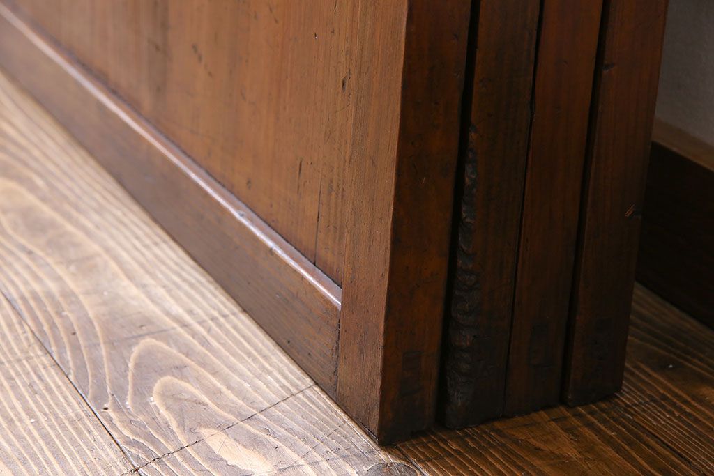 和製アンティーク　ツートンカラーが印象的なガラス入り格子帯戸(ガラス帯戸、引き戸、建具)4枚セット