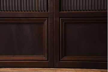 和製アンティーク　腰板ケヤキ材　モダンな雰囲気の裏障子付き帯格子戸(引き戸、建具)2枚組(1)