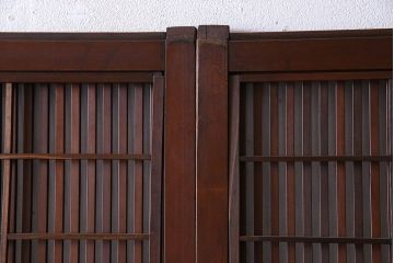 和製アンティーク　腰板ケヤキ材　モダンな雰囲気の裏障子付き帯格子戸(引き戸、建具)2枚組(1)