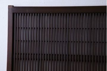 和製アンティーク　腰板ケヤキ材　モダンな雰囲気の裏障子付き帯格子戸(引き戸、建具)2枚組(2)