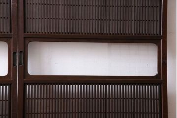 和製アンティーク　腰板ケヤキ材　モダンな雰囲気の裏障子付き帯格子戸(引き戸、建具)2枚組(2)