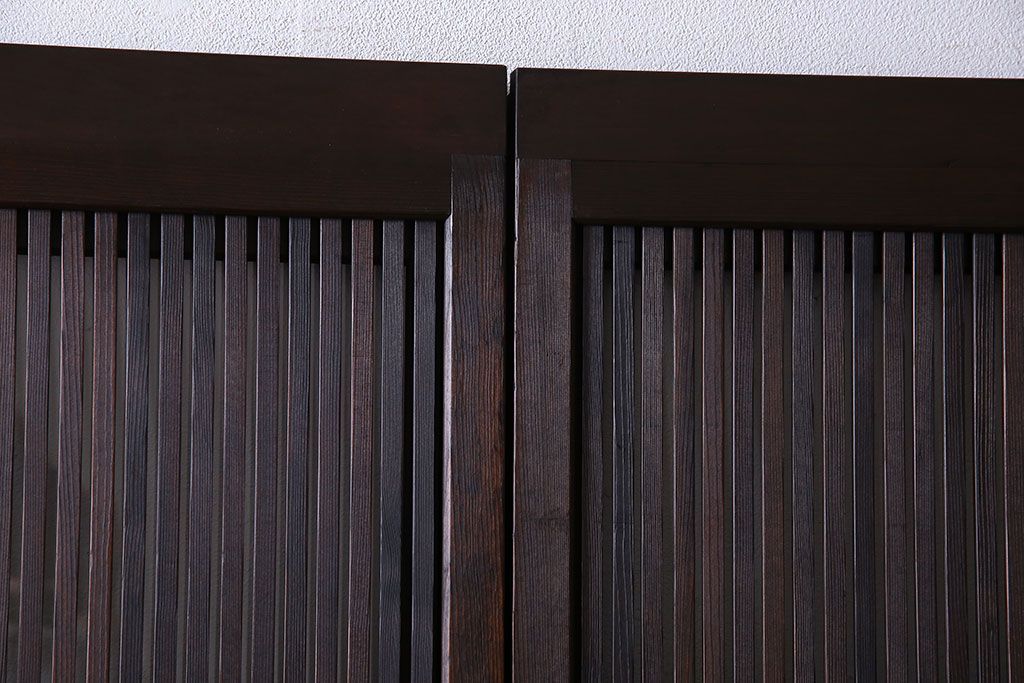 和製アンティーク　裏ガラス入り　細かな桟が美しい万本格子戸(引き戸、建具)2枚組(1)