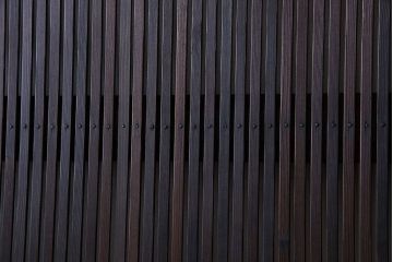 和製アンティーク　裏ガラス入り　細かな桟が美しい万本格子戸(引き戸、建具)2枚組(1)