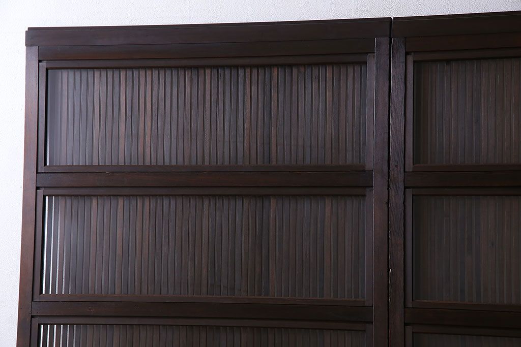 和製アンティーク　裏ガラス入り　細かな桟が美しい万本格子戸(引き戸、建具)2枚組(1)