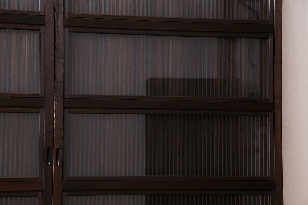 和製アンティーク　裏ガラス入り　細かな桟が美しい万本格子戸(引き戸、建具)2枚組(1)