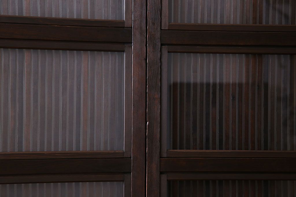 和製アンティーク　裏ガラス入り　細かな桟が美しい万本格子戸(引き戸、建具)2枚組(1)
