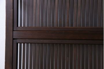 和製アンティーク　裏ガラス入り　細かな桟が美しい万本格子戸(引き戸、建具)2枚組(2)