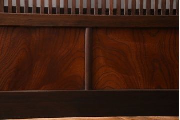 和製アンティーク　裏ガラス入り　ケヤキ材の木目が印象的な帯格子戸(引き戸、建具)3枚組