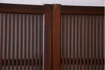 和製アンティーク　深みのある木味が魅力的なガラス入り帯格子戸(引き戸、建具)3枚組