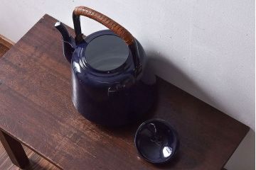 アンティーク雑貨　和製アンティーク　シックなホーローのケトル(琺瑯、薬缶、キッチン雑貨)