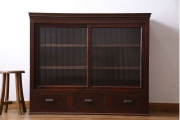 アンティーク家具　和製アンティーク　シックな雰囲気漂うモールガラスがお洒落なサイドボード(収納棚、戸棚、本箱)