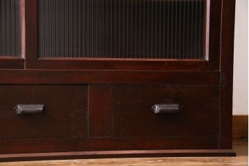 アンティーク家具　和製アンティーク　シックな雰囲気漂うモールガラスがお洒落なサイドボード(収納棚、戸棚、本箱)