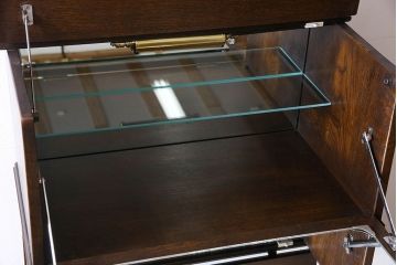 アンティーク家具　イギリスアンティーク　オーク材　意匠がお洒落な小振りのカクテルキャビネット(収納棚、戸棚)