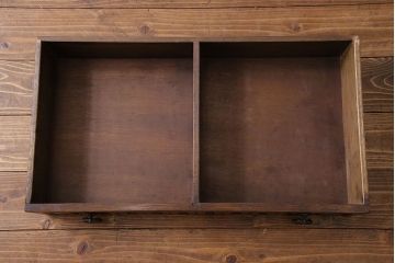 アンティーク家具　イギリスアンティーク　オーク材　意匠がお洒落な小振りのカクテルキャビネット(収納棚、戸棚)