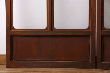 昭和期　ダイヤガラス入り　意匠が目を引く明るい木味のガラス戸(引き戸、建具)2枚組