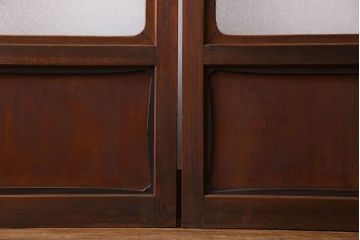 昭和期　ダイヤガラス入り　意匠が目を引く明るい木味のガラス戸(引き戸、建具)2枚組