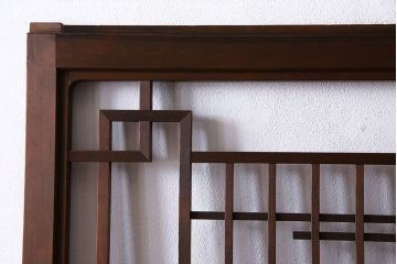 和製アンティーク　幾何学模様が印象的なモダンな細身の引き戸(板戸、建具)