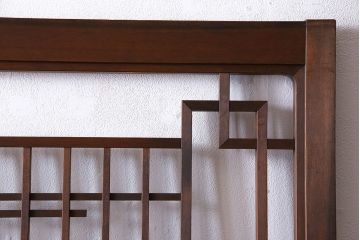 和製アンティーク　幾何学模様が印象的なモダンな細身の引き戸(板戸、建具)