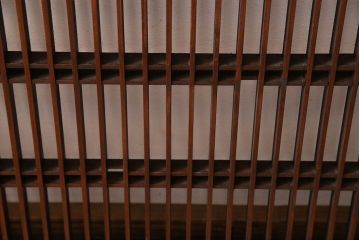 アンティーク雑貨　古い木の質感が味のあるアンティーク欄間(明り取り、明かり取り)(2)