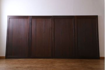 和製アンティーク　深みのある木味が味わい深い板戸(引き戸、仕切り戸、建具)4枚セット