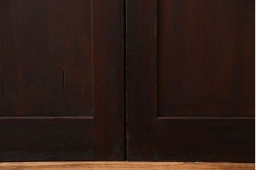 和製アンティーク　深みのある木味が味わい深い板戸(引き戸、仕切り戸、建具)4枚セット