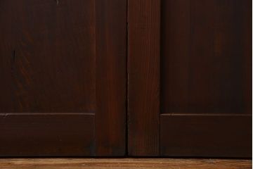 和製アンティーク　深みのある木味が味わい深い板戸(引き戸、仕切り戸、建具)4枚セット
