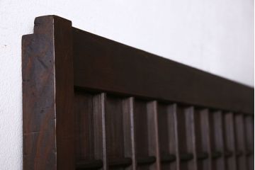 和製アンティーク　両面マス目格子　シックな色合いの板戸(きつね格子、狐格子、引き戸、仕切り戸、建具)