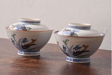 アンティーク雑貨　和食器　色絵　アンティーク蓋付き茶碗2客セット(1)