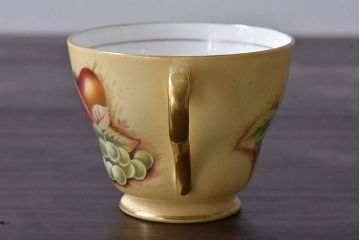 イギリスビンテージ　AYNSLEY(エインズレイ)　Orchard Gold(オーチャードゴールド)　カップ&ソーサー(洋食器)