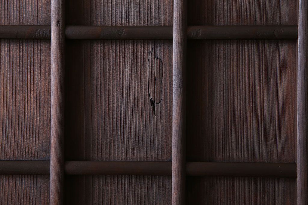 和製アンティーク　マス目格子　柾目が上品で美しいドア(きつね格子、狐格子、木製扉、建具)