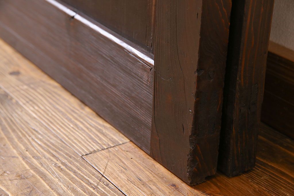 和製アンティーク　格子の帯がアクセントのシンプルな格子帯戸(引き戸、仕切り戸、建具)2枚組