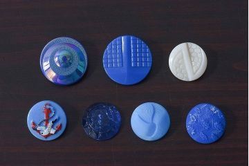 アンティーク雑貨　チェコガラス　シックなビンテージボタン11個セット