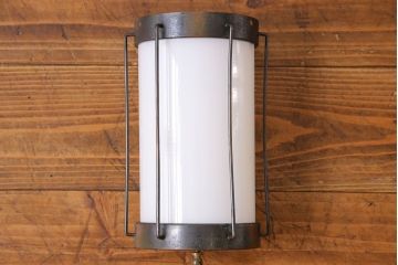 アンティーク雑貨　和製アンティーク　古い金具の質感が魅力的な壁掛け照明