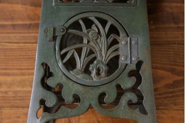 アンティーク雑貨　1970年製　ずっしりとした存在感が魅力的な銅製の吊り灯篭照明