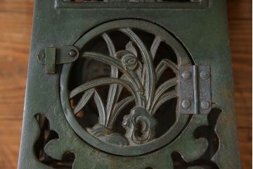 アンティーク雑貨　1970年製　ずっしりとした存在感が魅力的な銅製の吊り灯篭照明