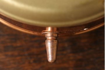 アンティーク雑貨　ハンガリー製　上品なビンテージ置時計(目ざまし時計、枕時計)