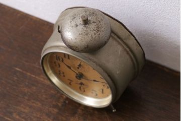 アンティーク雑貨　アンティーク　精工舎(SEIKOSHA)　へそ形目覚まし時計(置時計、枕時計)(1)