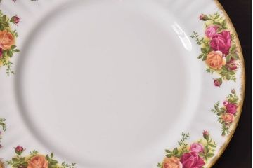 イギリス　Royal Albert(ロイヤルアルバート) オールドカントリーローズ　プレート2枚セット