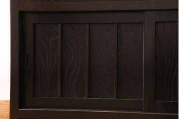 中古　高級民芸家具　升格子と透かしが目を引く和モダンな水屋箪笥(キャビネット、収納棚、戸棚)