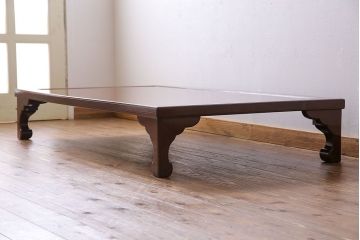 アンティーク家具　和製アンティーク　希少　総ケヤキ材　天板一枚板　漆塗りが美しい座卓(ローテーブル)