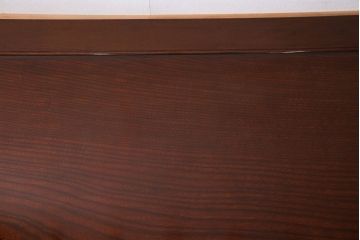 アンティーク家具　和製アンティーク　希少　総ケヤキ材　天板一枚板　漆塗りが美しい座卓(ローテーブル)
