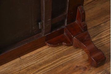 アンティーク家具　和製アンティーク　希少　総ケヤキ材　天板一枚板　漆塗りが美しい座卓(ローテーブル)