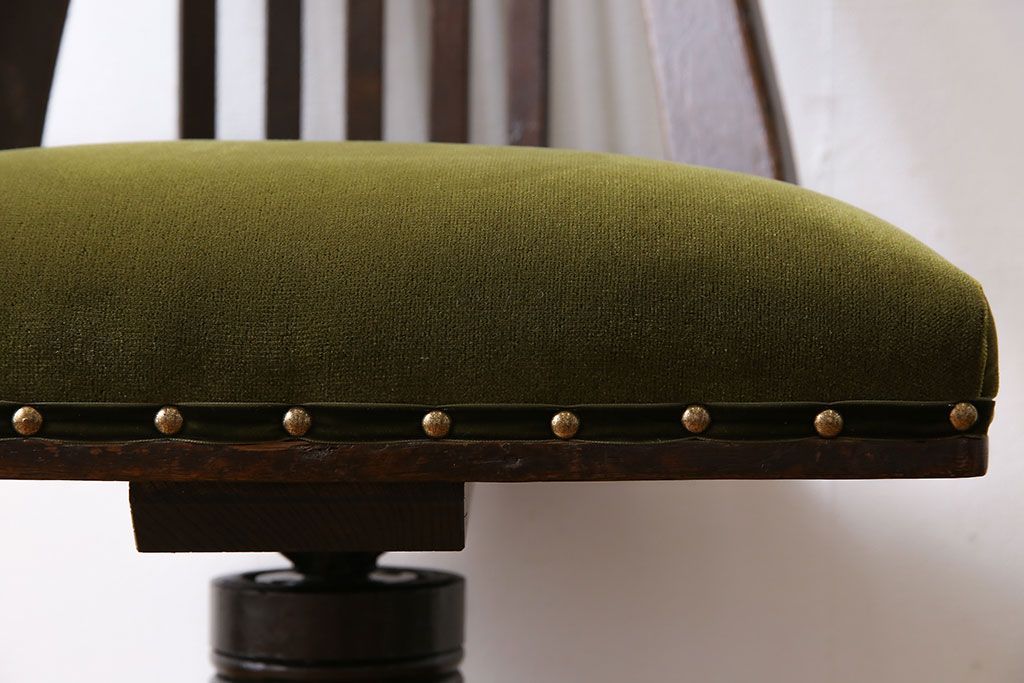 アンティーク家具　大正ロマン　古いナラ材のアンティーク回転椅子(イス、ワークチェア)