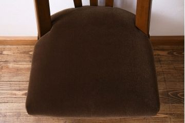 レトロ家具　レトロ　温かみのある色合いが魅力的な回転イス(チェア)