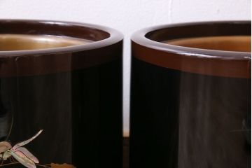 アンティーク雑貨　和製アンティーク　箱付き　螺鈿入り　上品な雰囲気漂う乾漆の火鉢2個セット