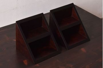 アンティーク雑貨　中古　北海道民芸家具　小さな飾り棚(花台、ディスプレイ台)2個セット